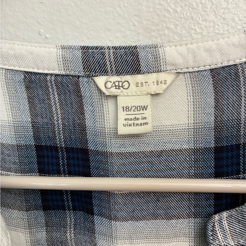 Cato White & Navy Plaid Peasant Blouse with Lace Trim - Picture 2 of 8